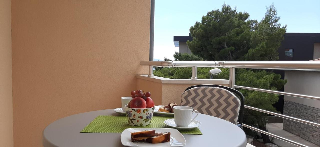 Apartments Harmonija Baška Voda Dış mekan fotoğraf