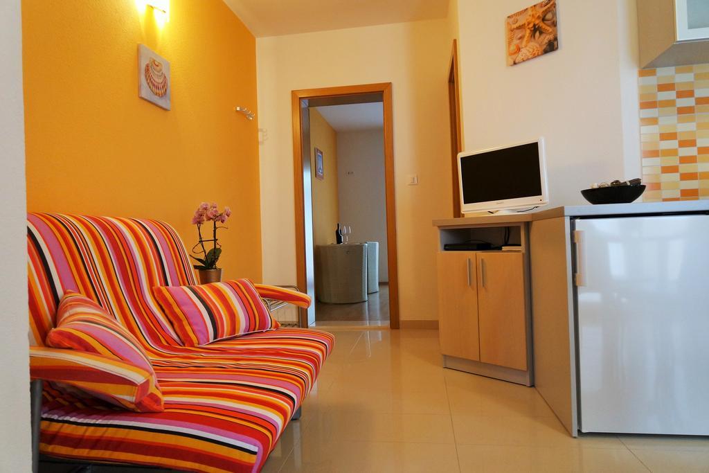 Apartments Harmonija Baška Voda Dış mekan fotoğraf